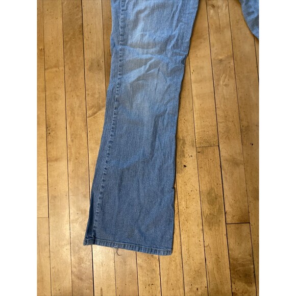 Levi’s Signature Jeans Women’s 34x30 Vintage Light Wash Bootcut Mid Rise - Picture 7 of 16
